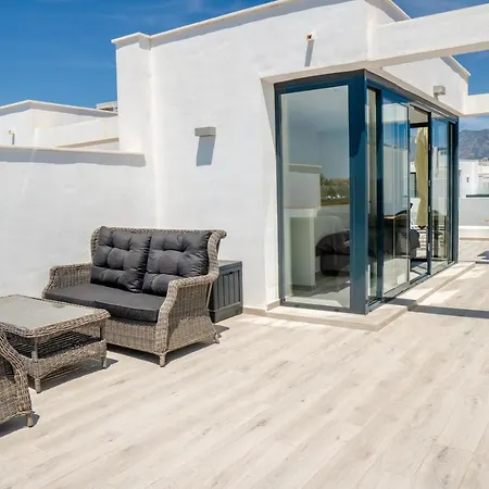 度假居 Stunning Villamar, Next To The Beach 丰希罗拉